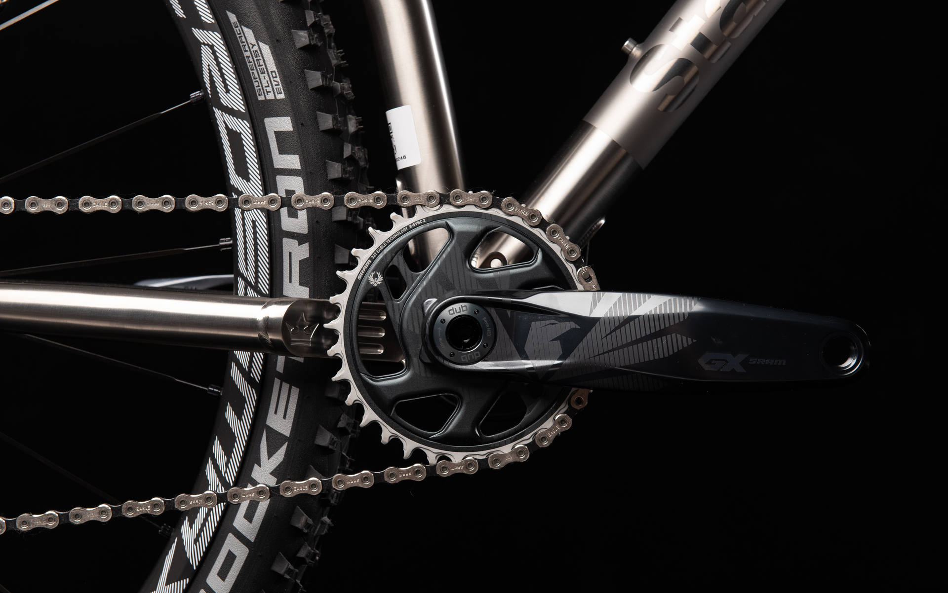 Das Titan-Enduro-Hardtail